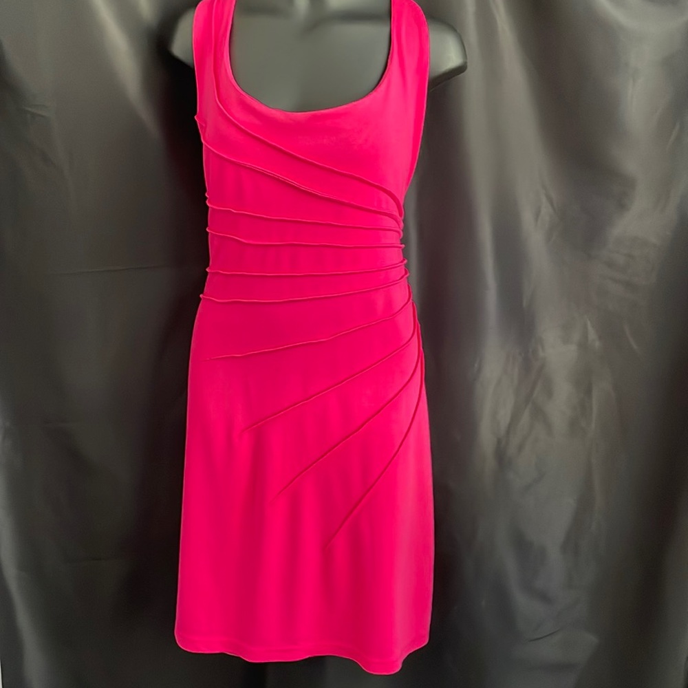 Pretty in pink mini fitted with stitching diagonally back zip Sz 10